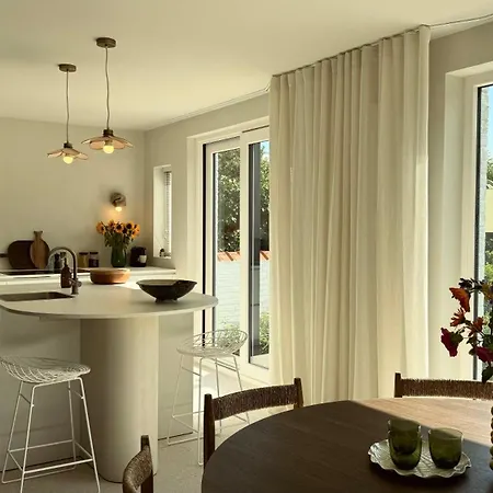 House W - North Sea * デ ハーン