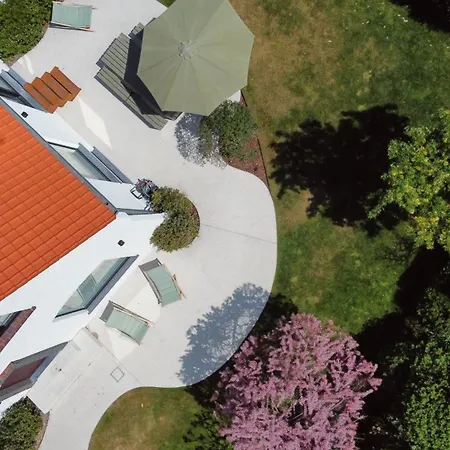 House W - North Sea 別荘